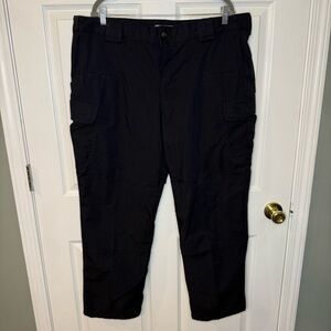 5.11 Tactical Dark Navy Blue Cargo Pants Relaxed Fit Size 42 Waist 30 Length GUC